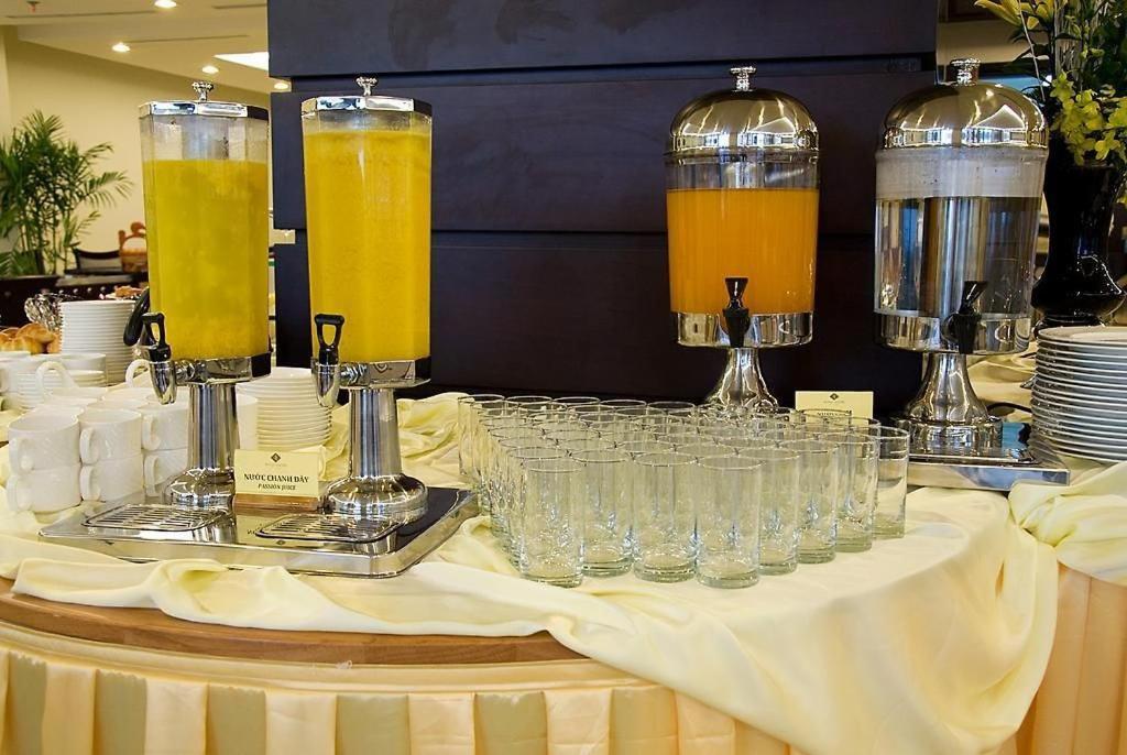 Gold Hotel Хюэ Экстерьер фото
