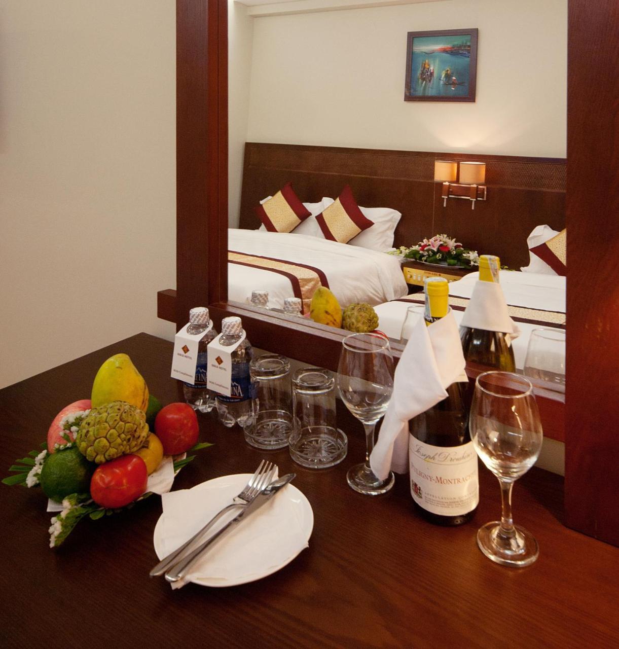 Gold Hotel Хюэ Экстерьер фото