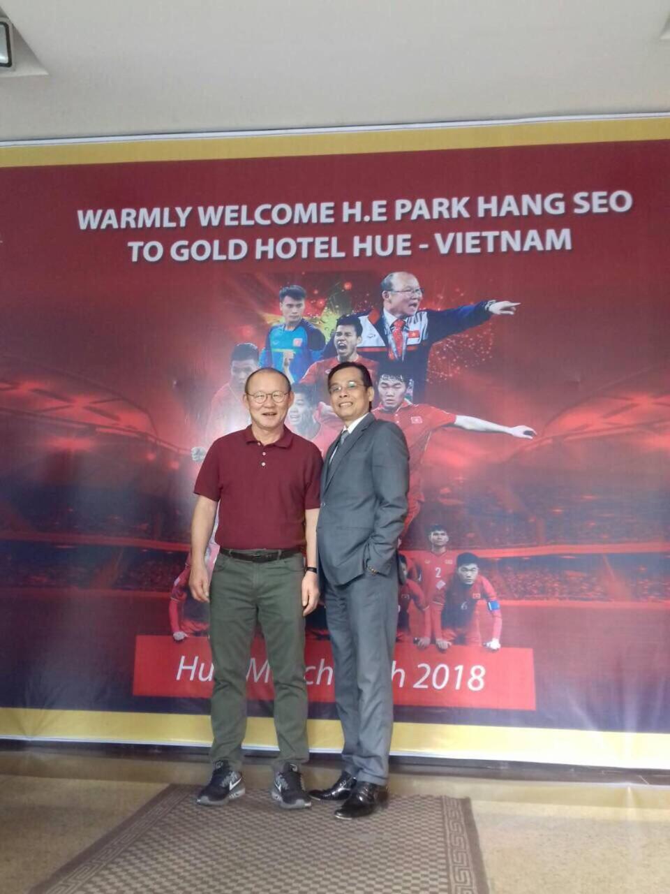 Gold Hotel Хюэ Экстерьер фото